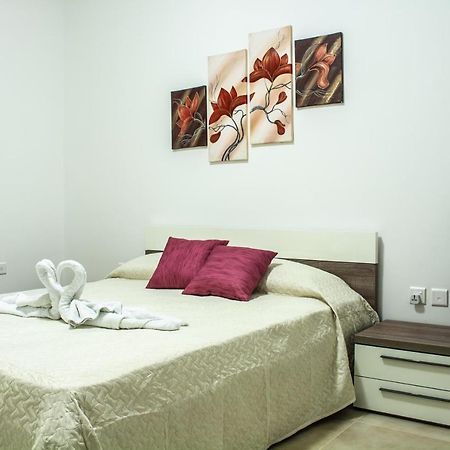 2 Bedroom Apartment Close To City Centre Tas-Sienja Eksteriør billede